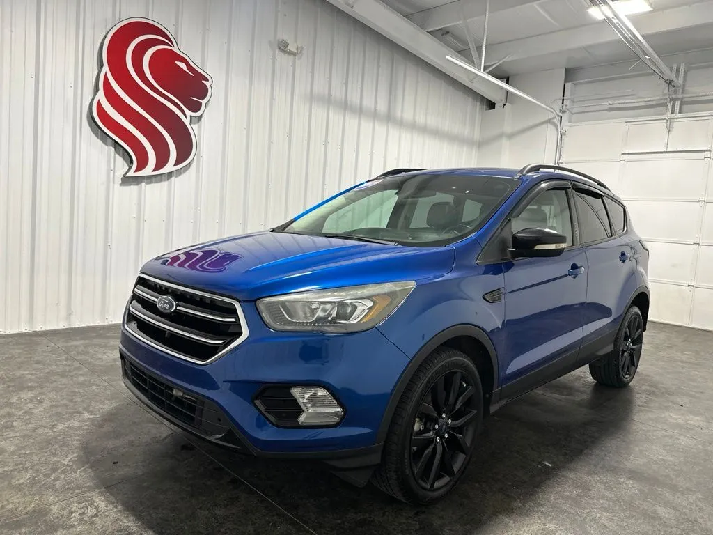 Blue 2017 Ford Escape Titanium for sale in Evansville, IN