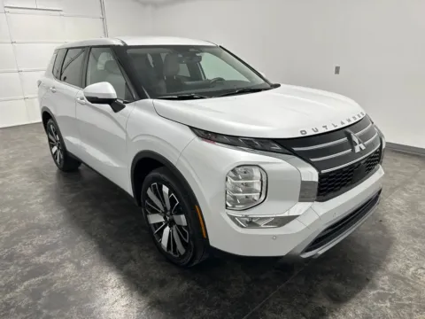 Another view of 2026 Mitsubishi Outlander SE for sale in Evansville, IN at Integrity Motors Group