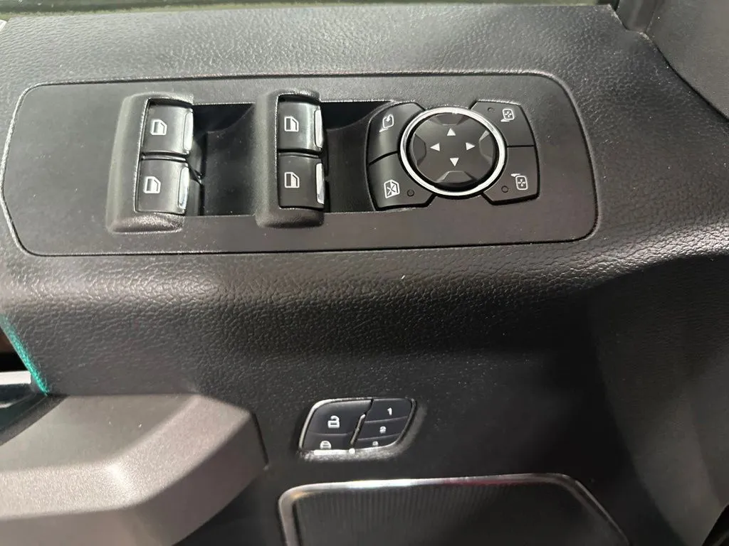 Ford F-150 photo 14