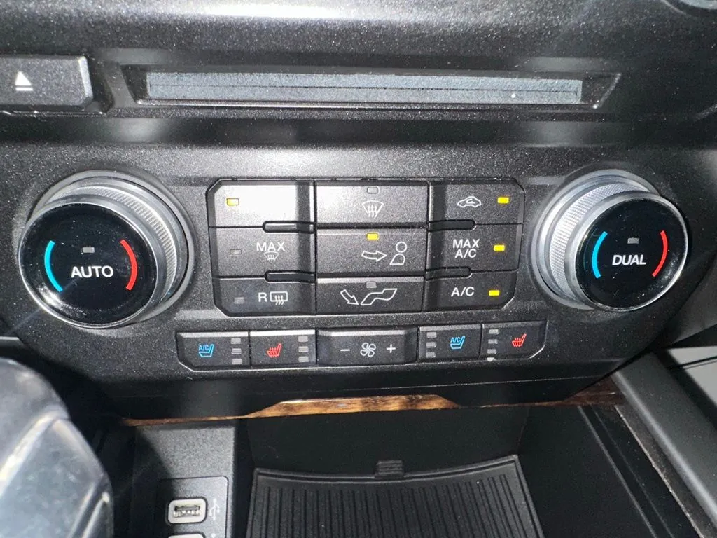 Ford F-150 photo 20