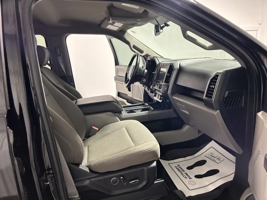 Ford F-150 photo 17