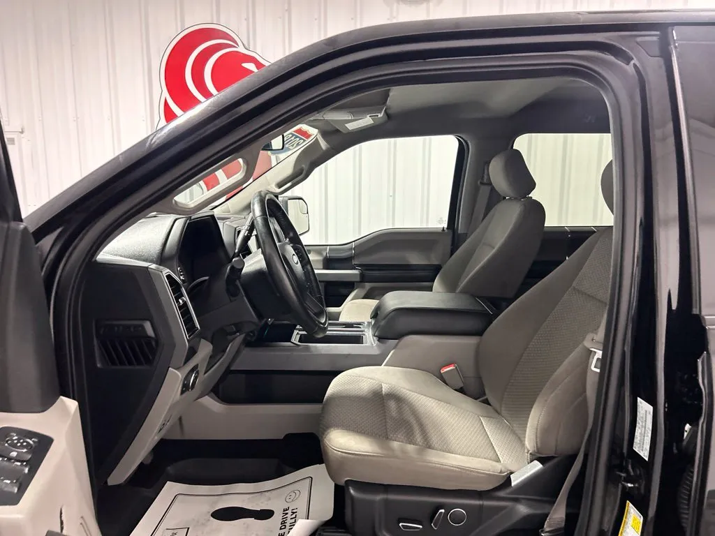 Ford F-150 photo 13