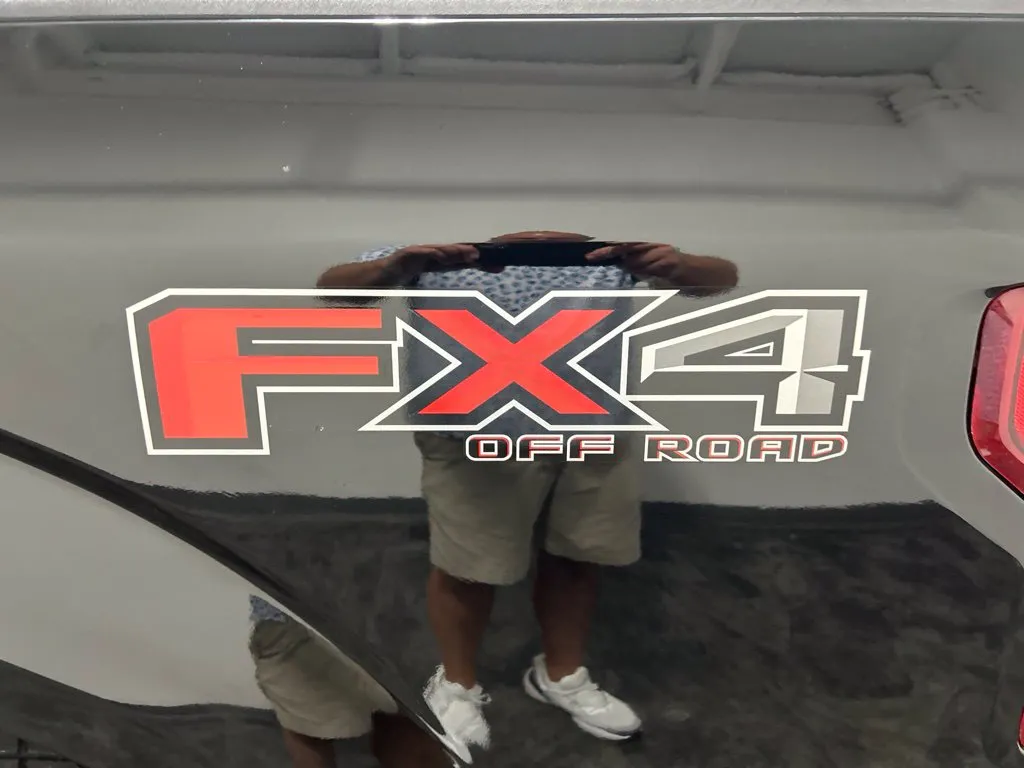 Ford F-150 photo 9