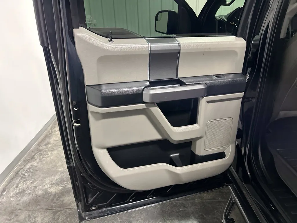 Ford F-150 photo 16