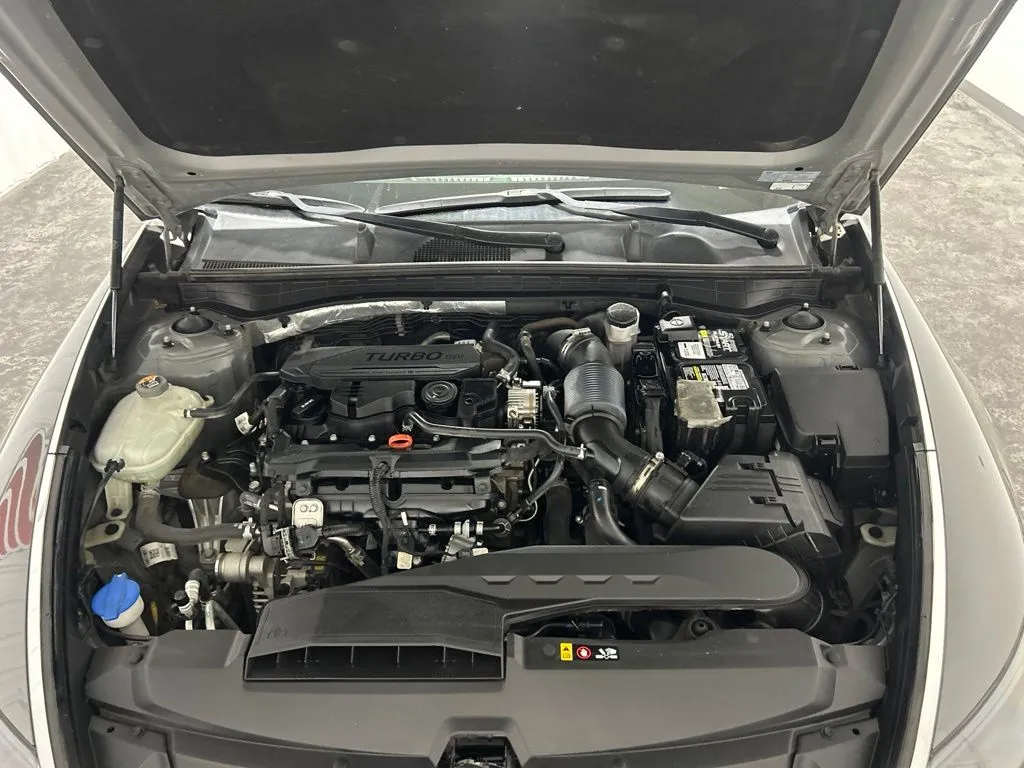 Hyundai Sonata photo 11