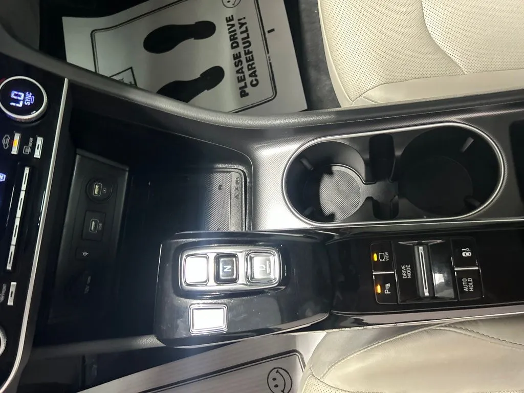Hyundai Sonata photo 26