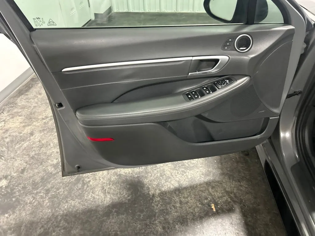 Hyundai Sonata photo 14