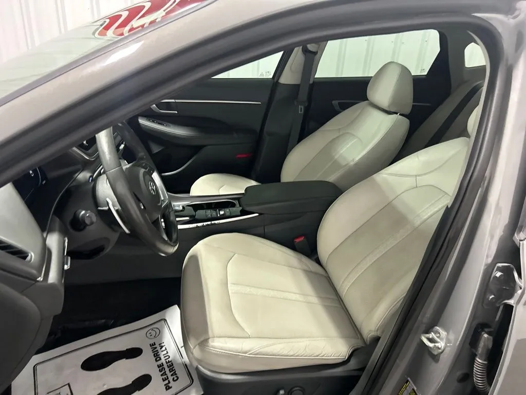 Hyundai Sonata photo 13