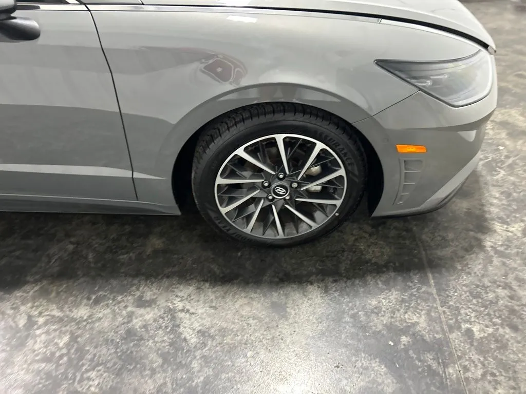 Hyundai Sonata photo 10