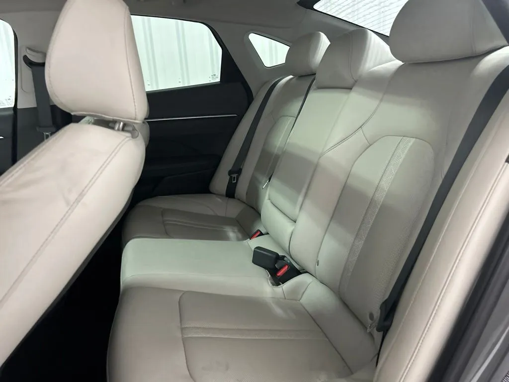 Hyundai Sonata photo 15