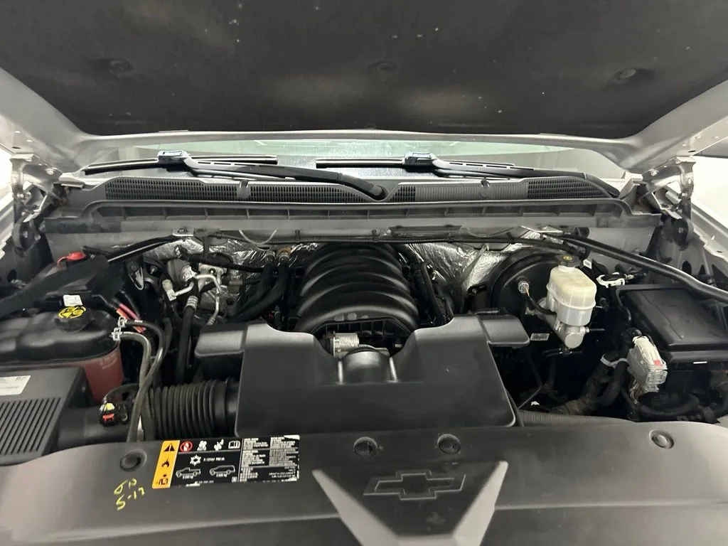 Chevrolet Silverado photo 12
