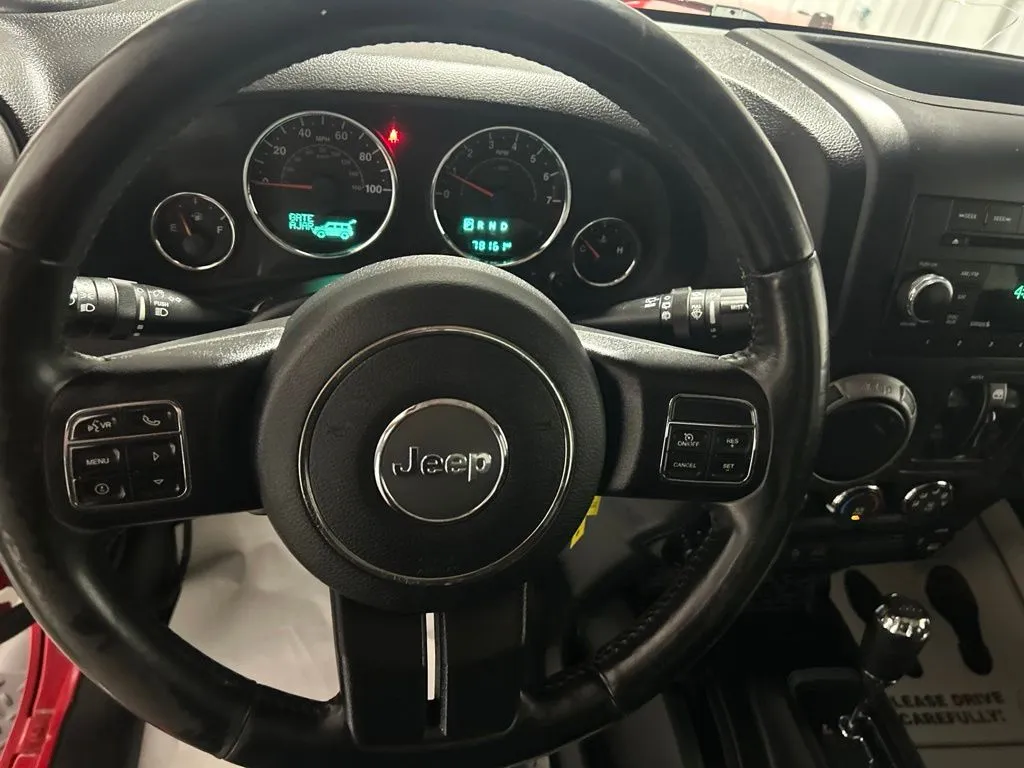 Jeep Wrangler photo 24