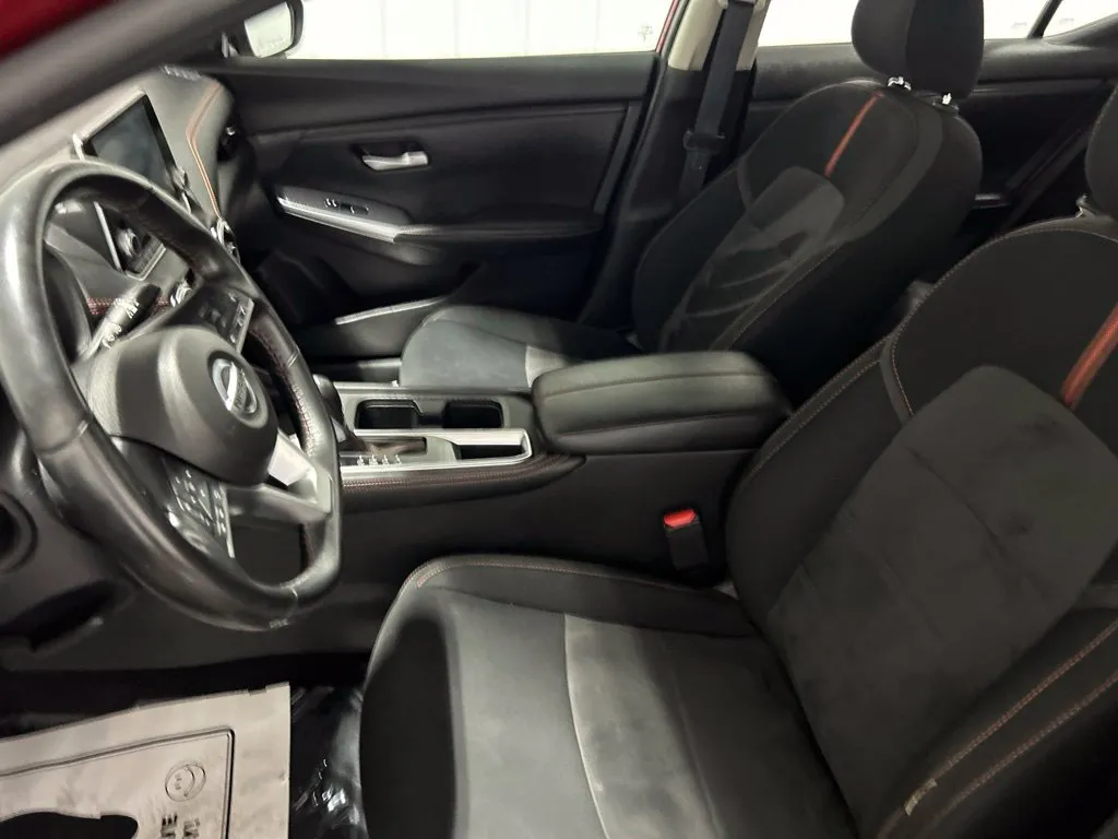 Nissan Sentra photo 13