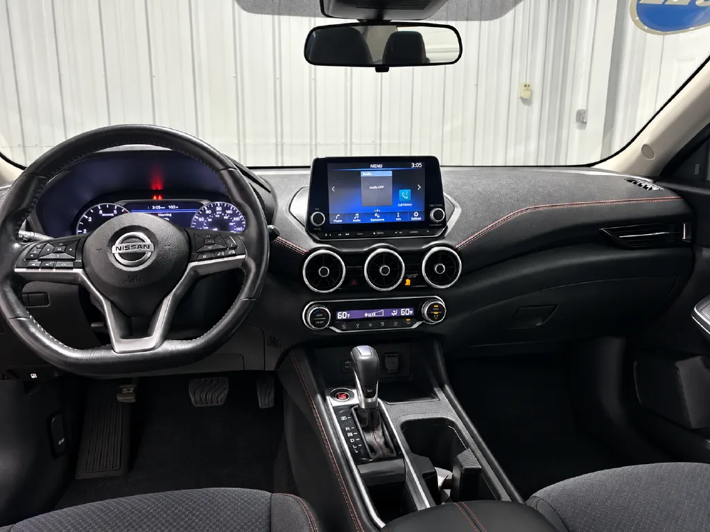 Nissan Sentra photo 12
