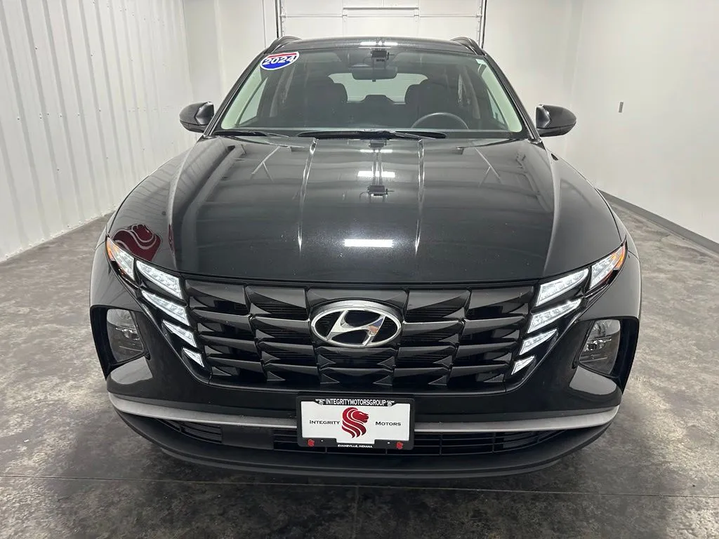 Hyundai Tucson photo 2