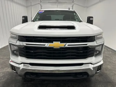 Photos of 2024 Chevrolet Silverado 2500 HD LT for sale in Evansville, IN at Integrity Motors Group