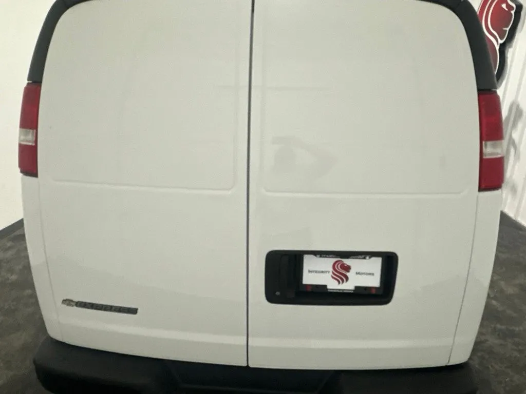 Chevrolet Express photo 7