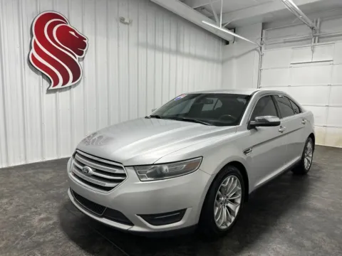 Silver 2014 Ford Taurus Limited for sale in Evansville, IN