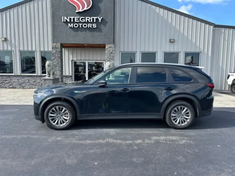Photos of 2025 Mazda CX-90 3.3 Turbo Select for sale in Evansville, IN at Integrity Motors Group