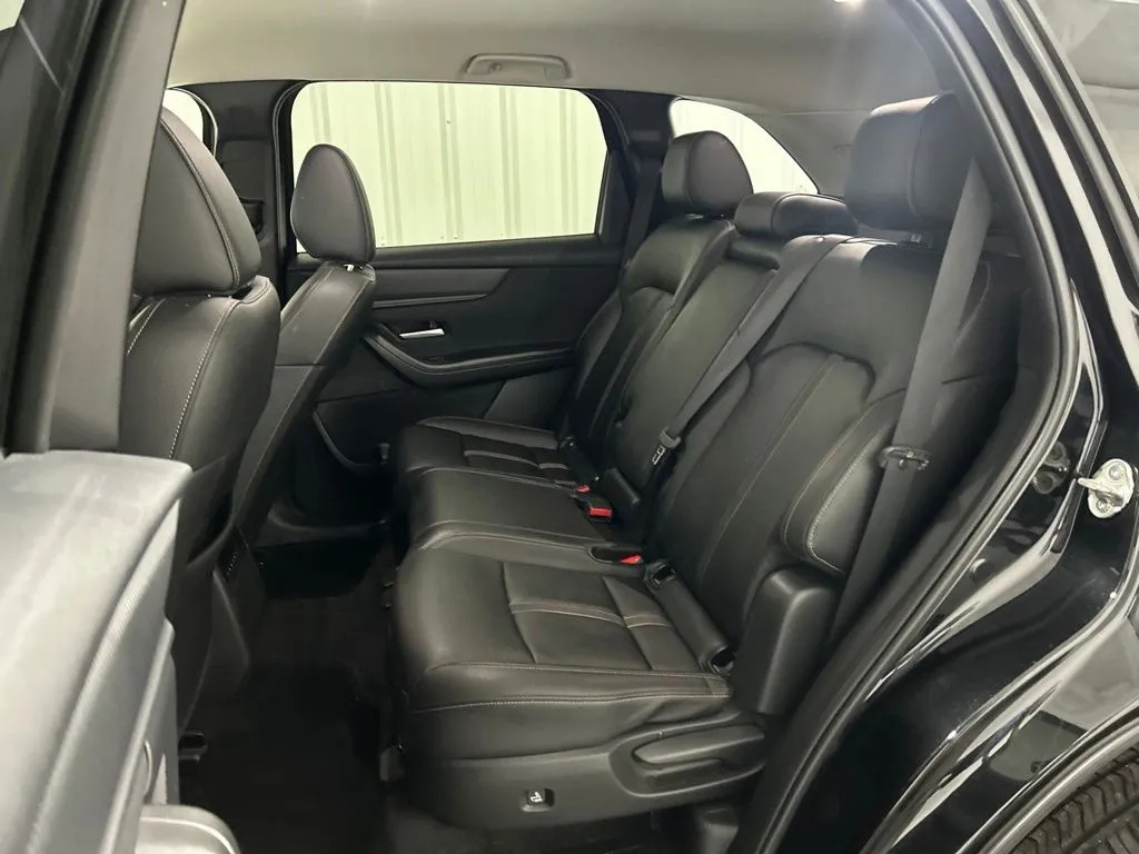 Mazda CX-90 photo 14