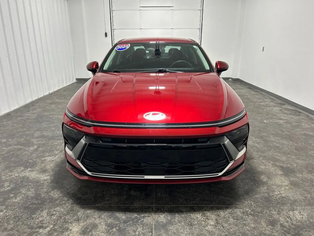 Hyundai Sonata photo 6