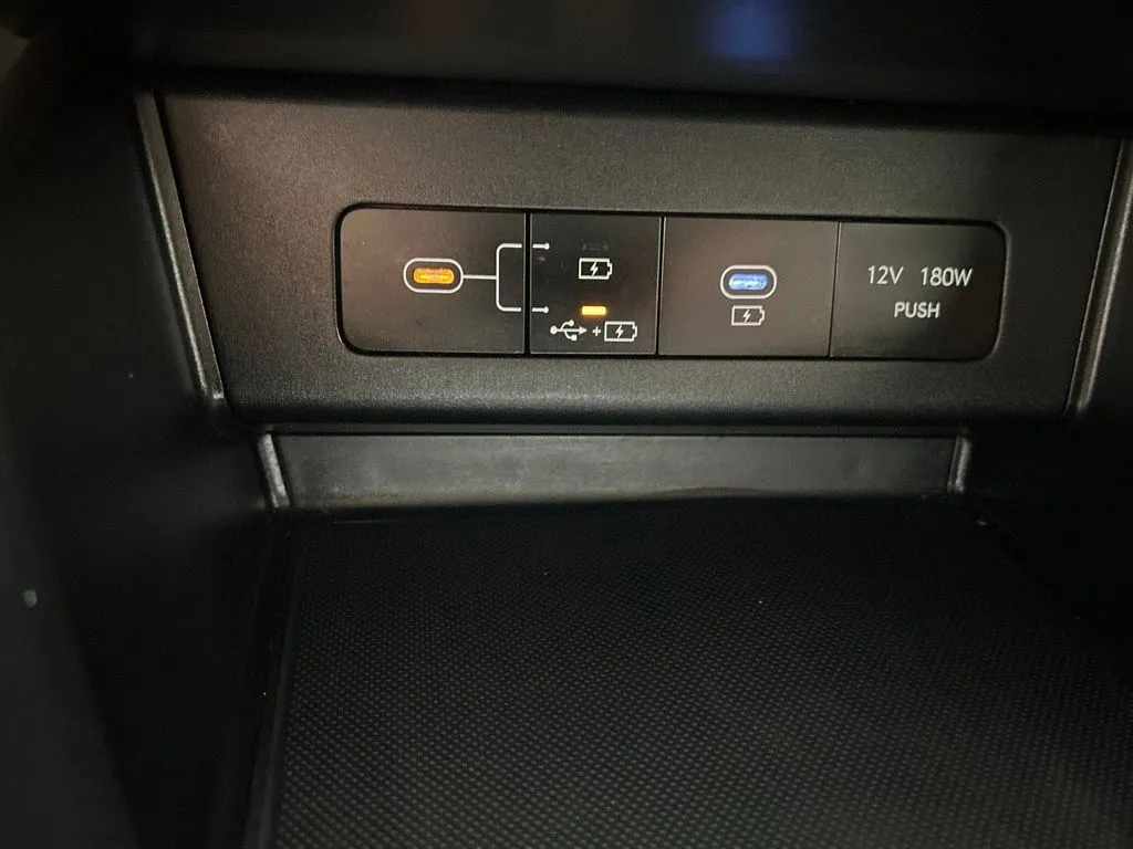Hyundai Sonata photo 24