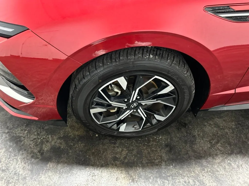 Hyundai Sonata photo 7