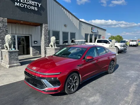 Red 2025 Hyundai Sonata SEL for sale in Evansville, IN