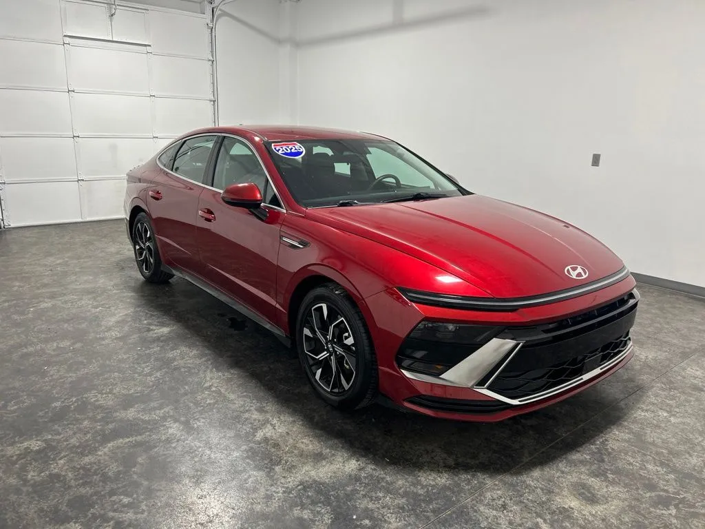 Hyundai Sonata photo 5