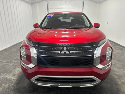 Photos of 2024 Mitsubishi Outlander SE for sale in Evansville, IN at Integrity Motors Group