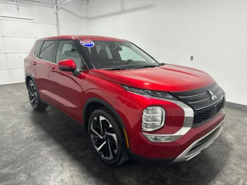 Another view of 2024 Mitsubishi Outlander SE for sale in Evansville, IN at Integrity Motors Group