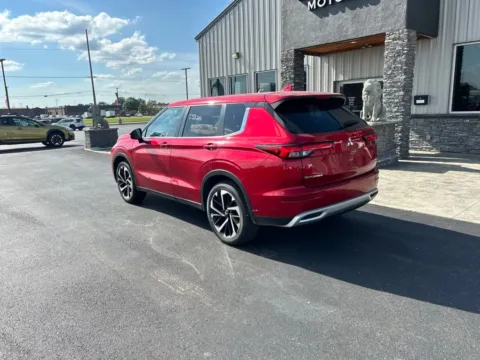 Another view of 2024 Mitsubishi Outlander SE for sale in Evansville, IN at Integrity Motors Group