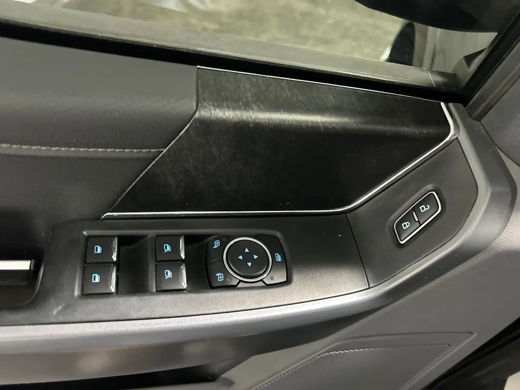 Ford F-150 photo 28