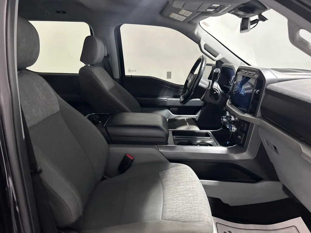 Ford F-150 photo 17