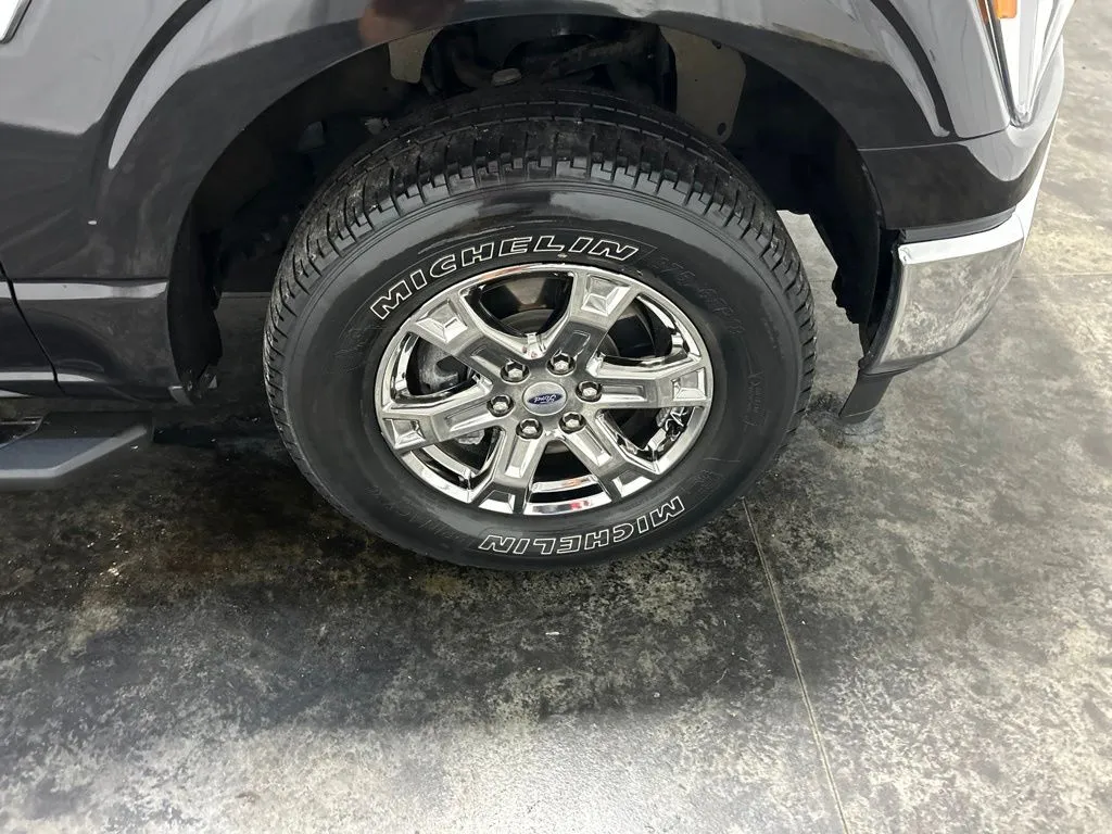 Ford F-150 photo 11