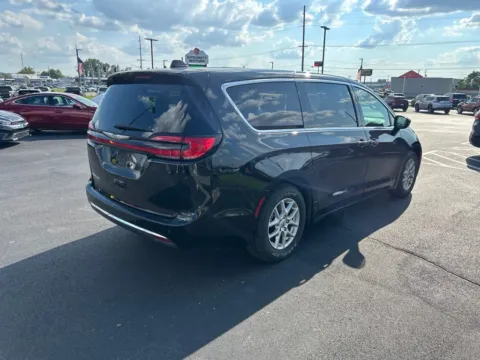 More photos of 2024 Chrysler Pacifica Touring L at Integrity Motors Group, IN