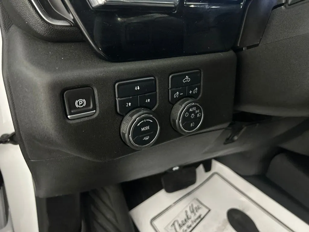 Chevrolet Silverado photo 27