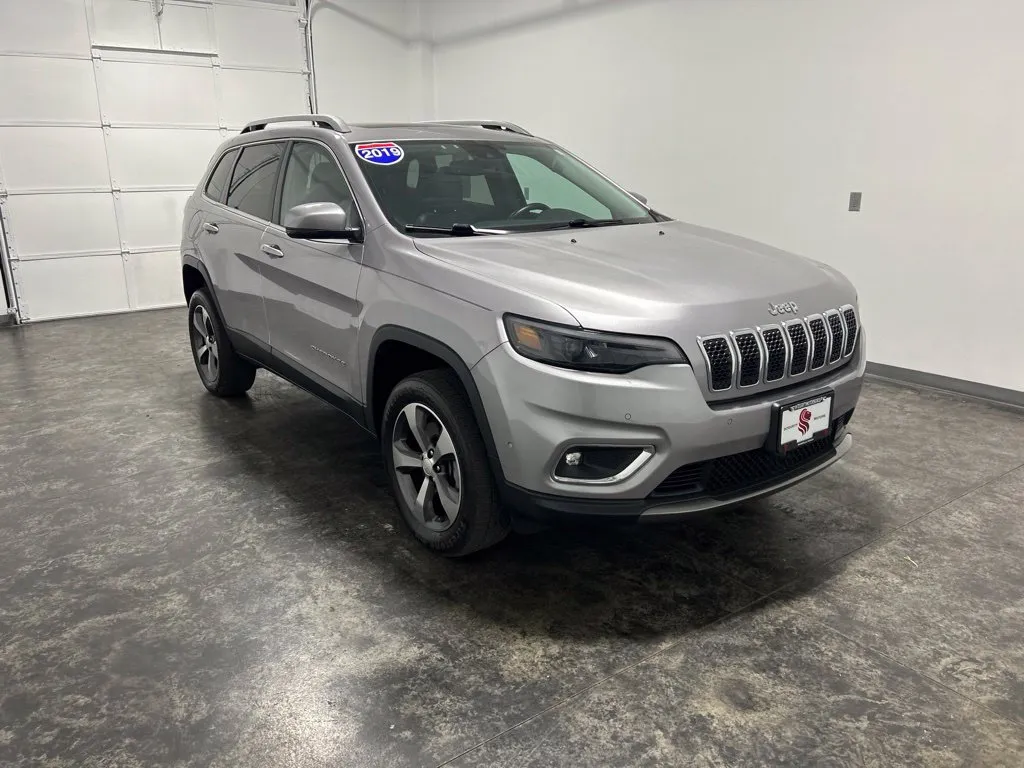 Jeep Cherokee photo 5