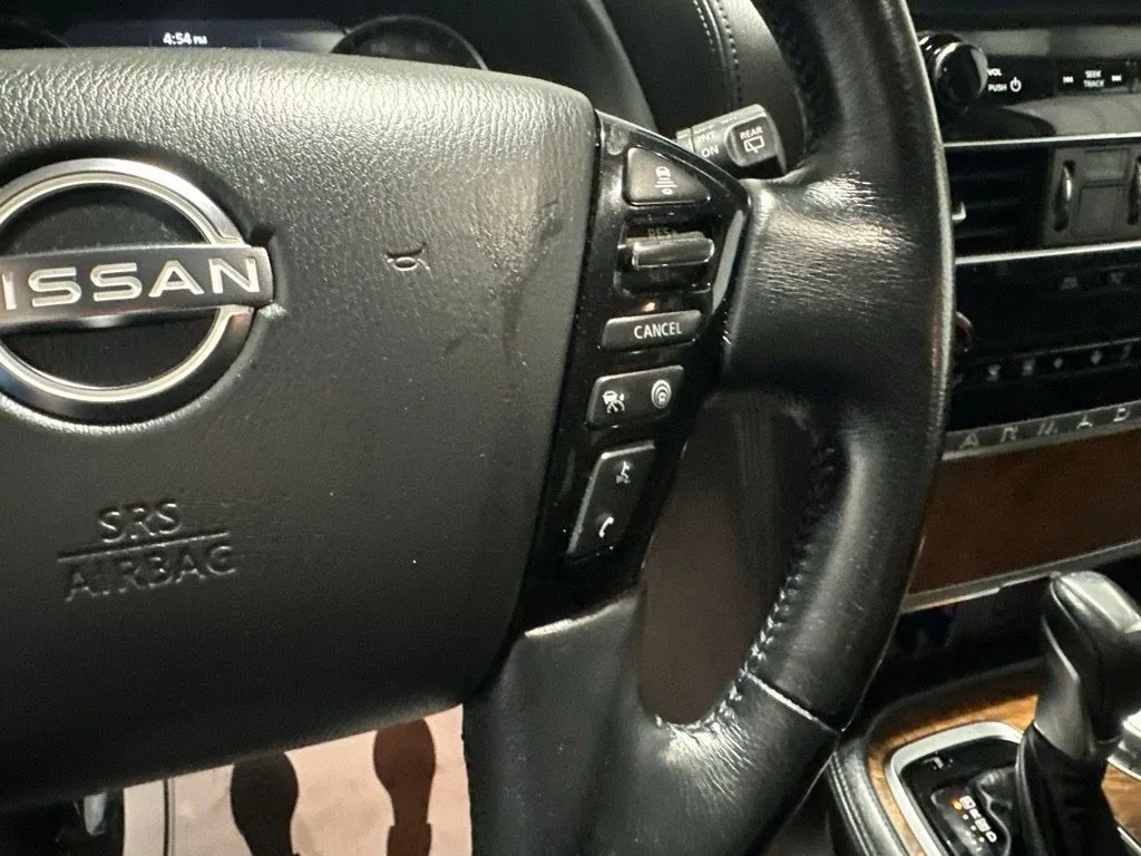 Nissan Armada photo 15