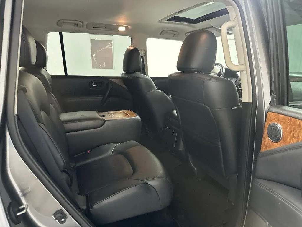 Nissan Armada photo 25