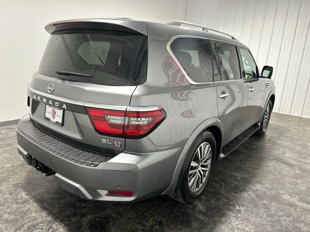 Nissan Armada photo 6