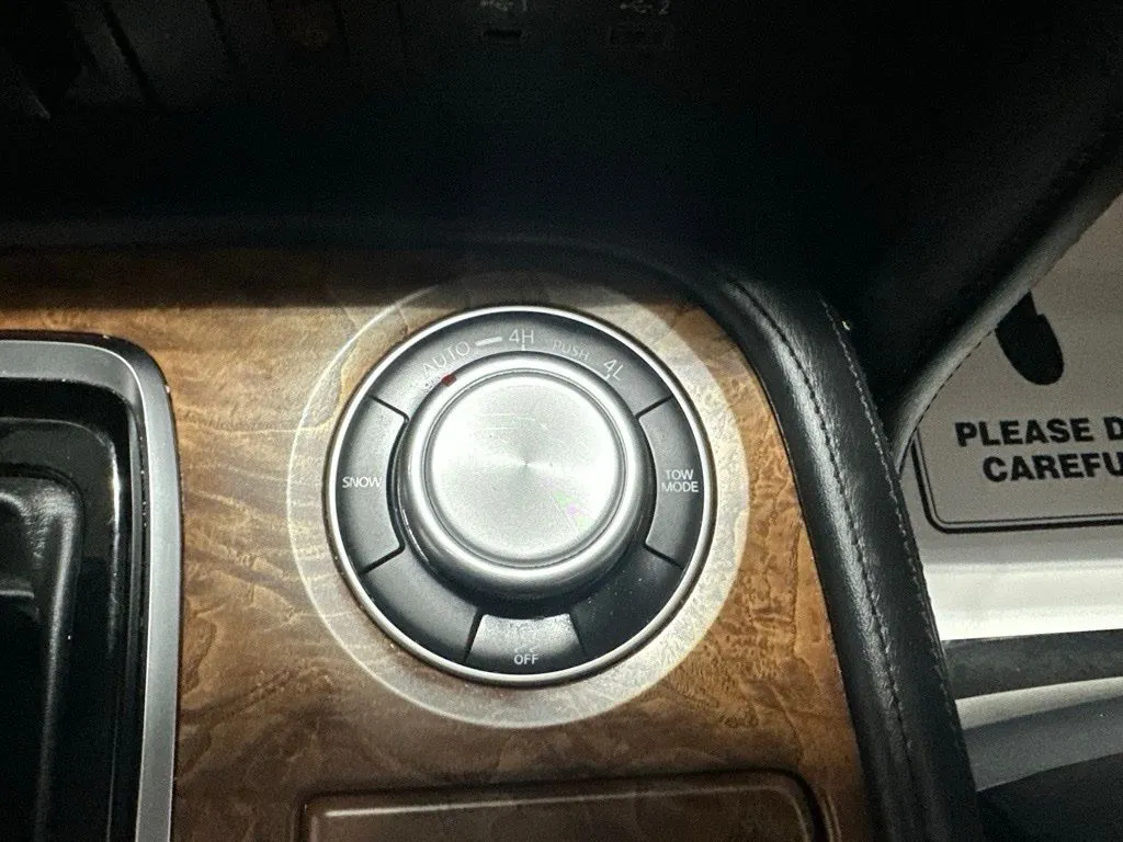Nissan Armada photo 19