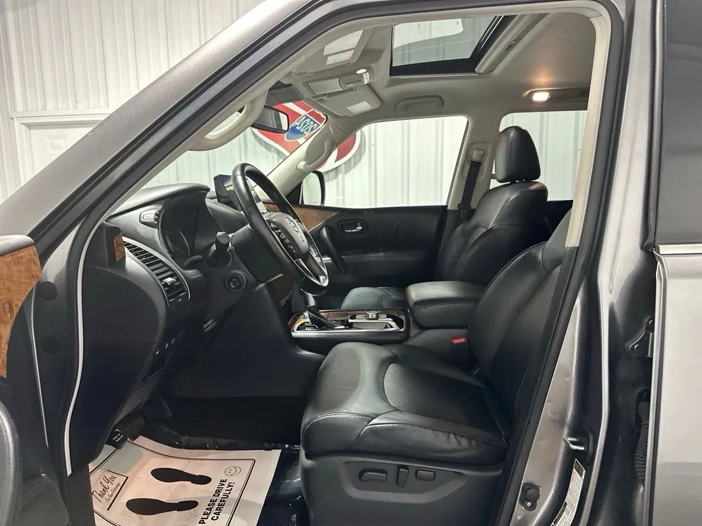 Nissan Armada photo 10