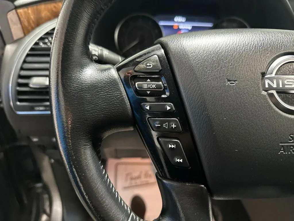 Nissan Armada photo 14