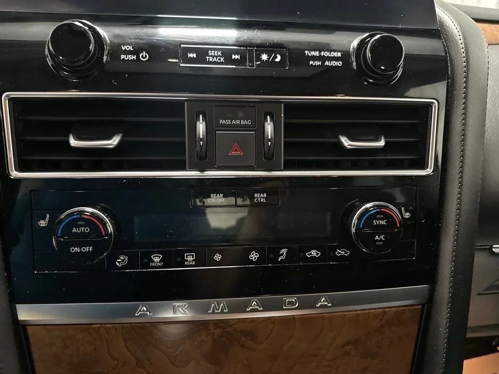 Nissan Armada photo 18