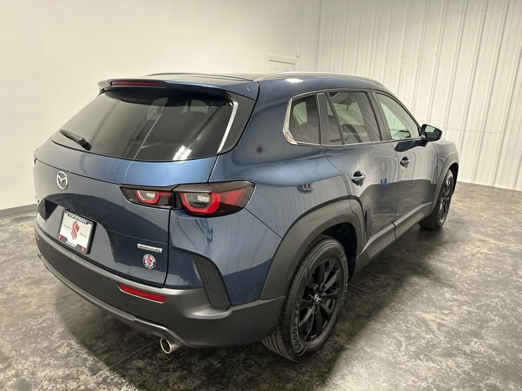 Mazda CX-50 photo 6