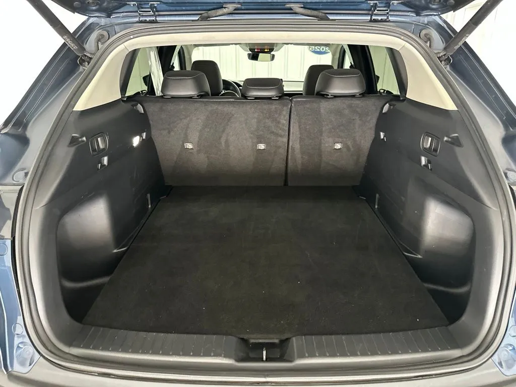 Mazda CX-50 photo 22