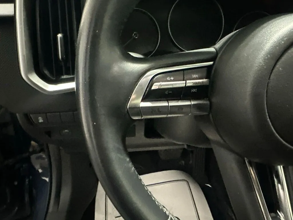 Mazda CX-50 photo 17