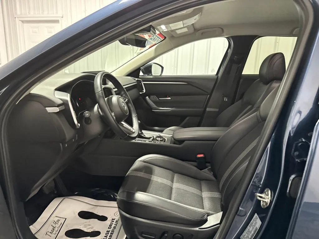 Mazda CX-50 photo 11