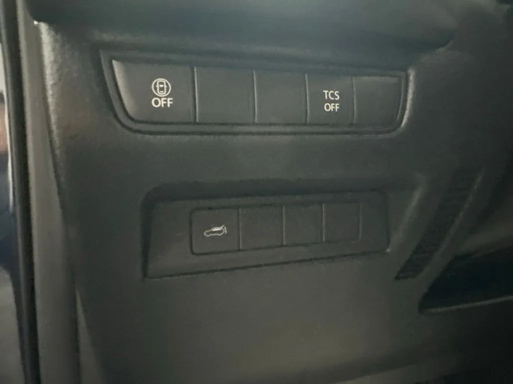 Mazda CX-50 photo 15